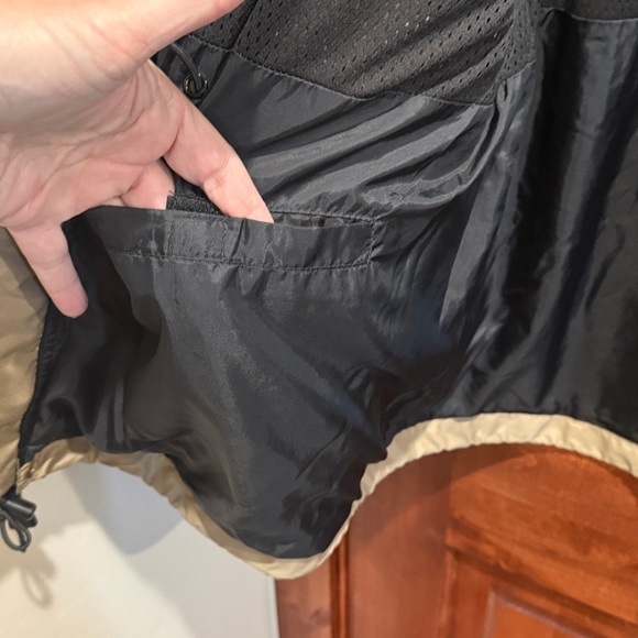 Men's Black and Tan Jacket - Picture 7 of 7